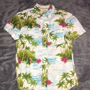 Hollister beach button up